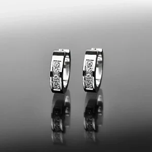 Elegantní kruhové náušnice z chirurgické oceli zdobené zirkony. Průměr 1,6 cm. model č. 1578