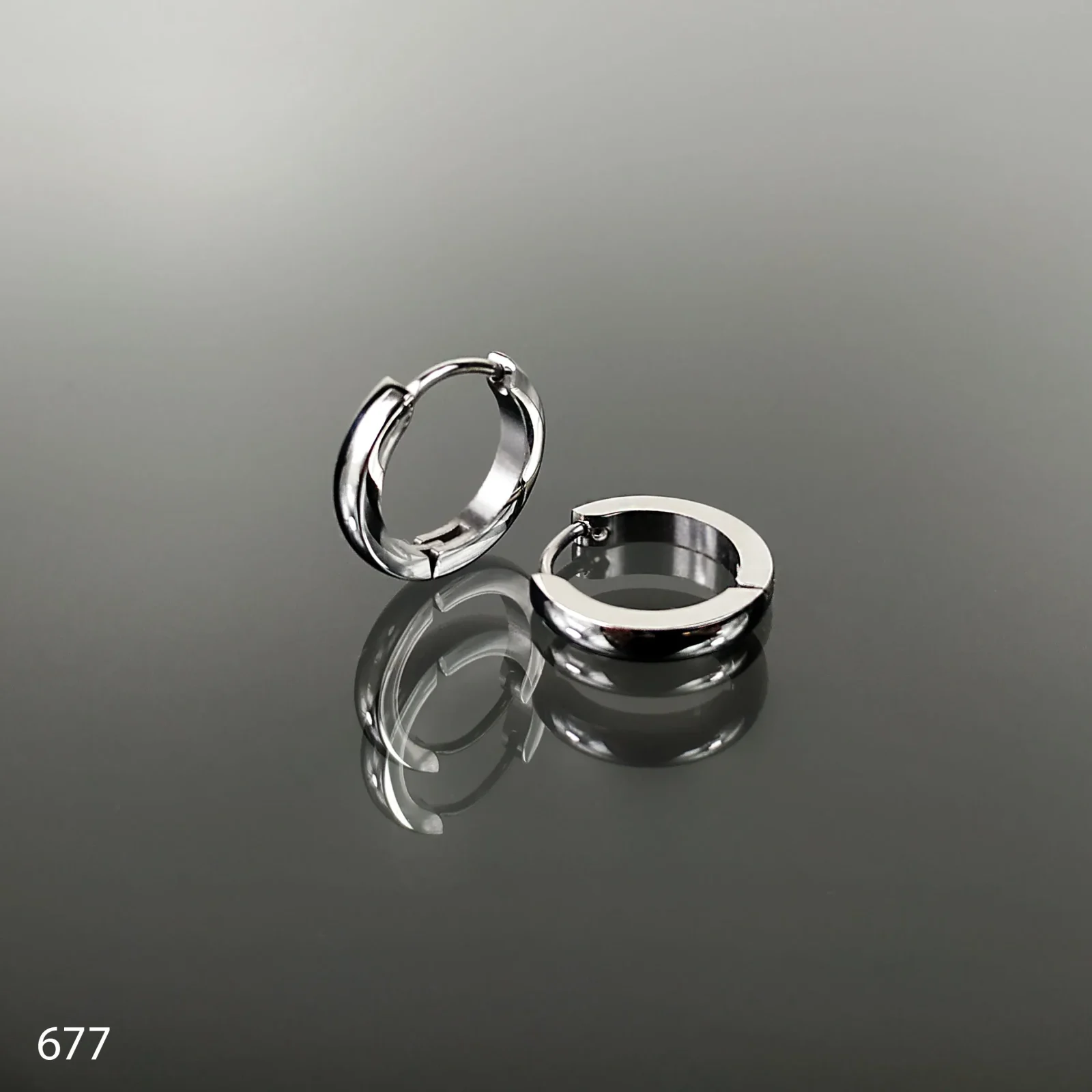 Klasické kruhové náušnice z chirurgické oceli, průměr 1,6 cm č. 677