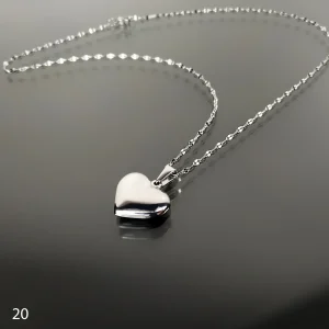 Ocelový náhrdelník č. 20